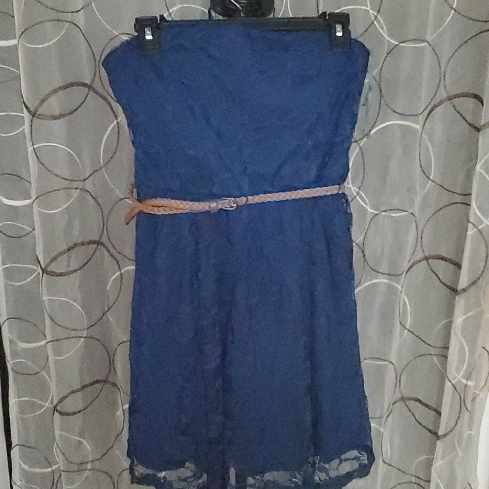 NWOT sleeves 👗 with lacey top and silky liner
